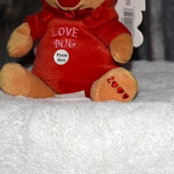 Disneyland Firefly Love Bug Pooh Bear Highly Collectible Mint Bean Bag Plush - Picture 5 of 6